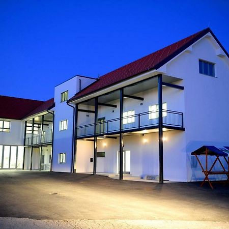 Hostel Ormoz Exterior foto